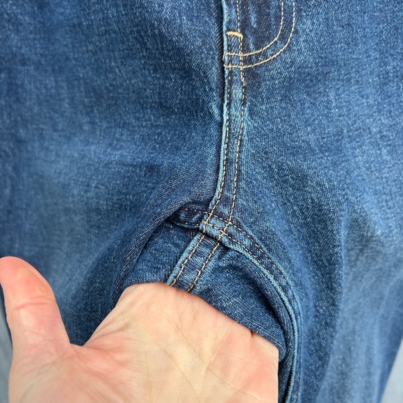 Gap 90’s straight high rise, dark rinse, size 28 - Picture 10 of 12